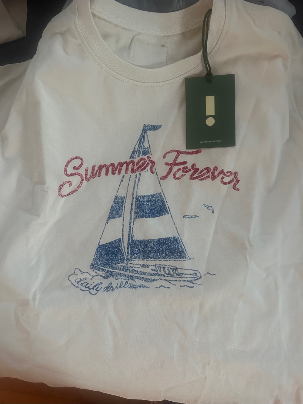 DAILY DRILLS 'Summer Forever' Graphic Tee - Women's Casual Top M/L BNWT - Picture 2 of 3